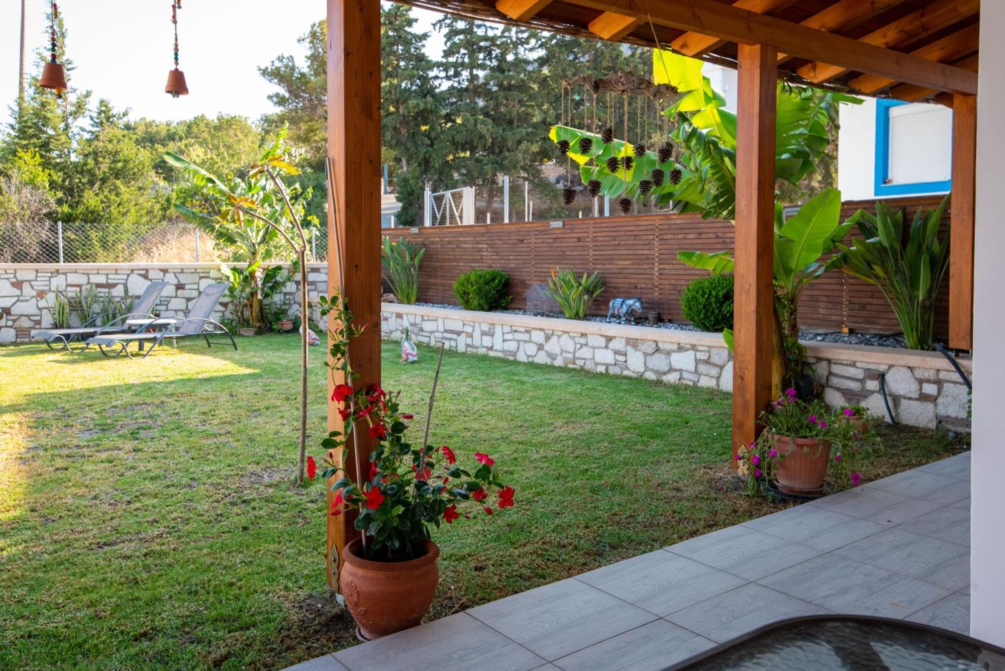 Searock Stegna Villa Archangelos  Buitenkant foto